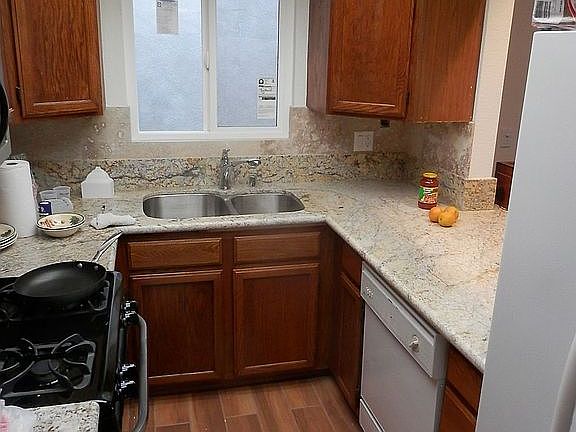 New granite, porcelin floor