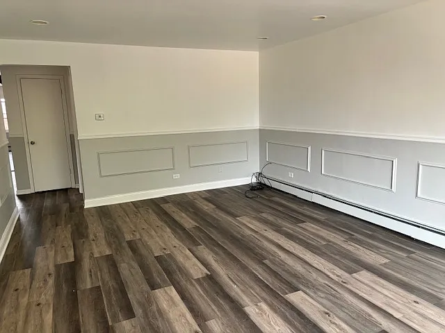 3 bed, 1.5 bath, 1400 sqft, $2,100 — Photo 3