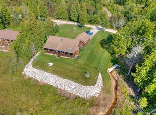 9685 W Barque Point Trl, Manistique, MI 49854