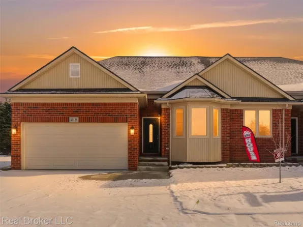 47124 Rosevillage Ct, Shelby Township, MI 48315
