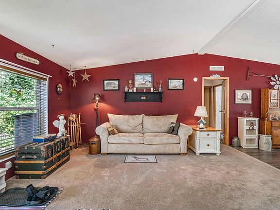 5th image of 17144 Heather Ln SE