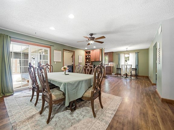 5th image of 1527 Westborough Dr