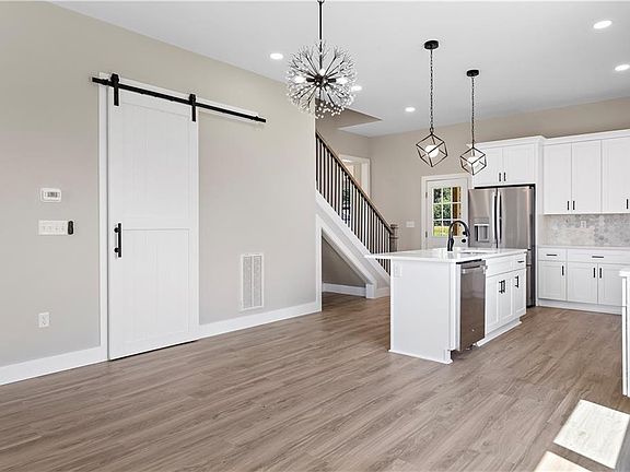 5th image of 4529 Alliance Rd