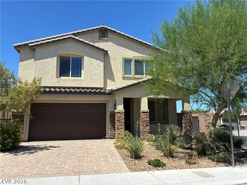 5 bed, 3.0 bath, 3078 sqft, $2,850 — Photo 1