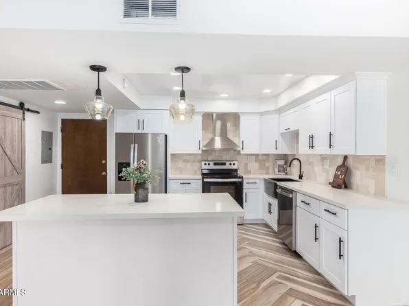 7930 E CAMELBACK Road #111, Scottsdale, AZ 85251