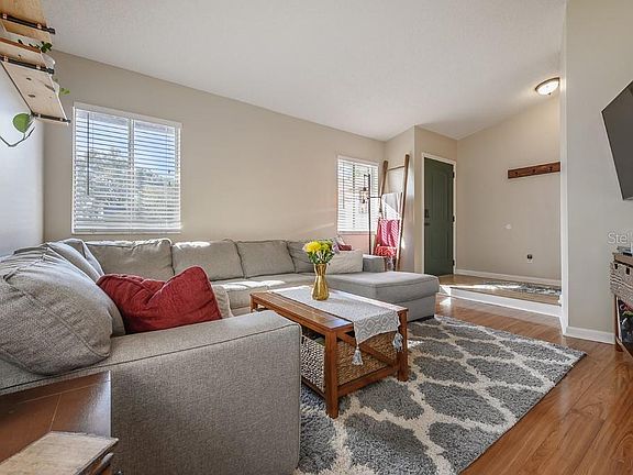 4th image of 21553 Southwood Dr
