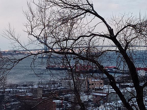 4th image of 48 Tompkins Cir