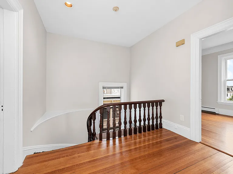 107 Ocean St #2 — Photo 5