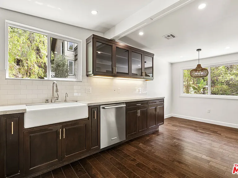 9541 Cedarbrook Dr — Photo 8