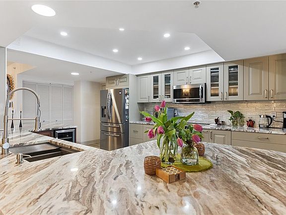 5th image of 2055 S ATLANTIC AVENUE #705