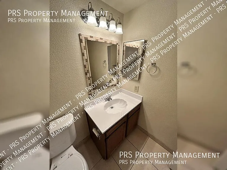 1762 W Colt Rd — Photo 23
