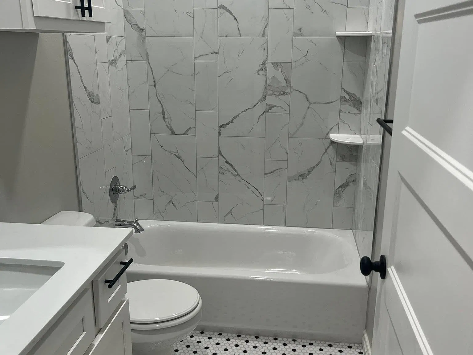 2 bed, 800 sqft, $1,400 — Photo 3