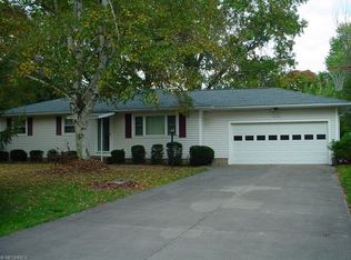 4734 Loraine Dr, Kent, OH 44240