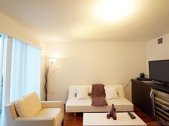 2nd image of 1550 Pennsylvania Ave APT 0117