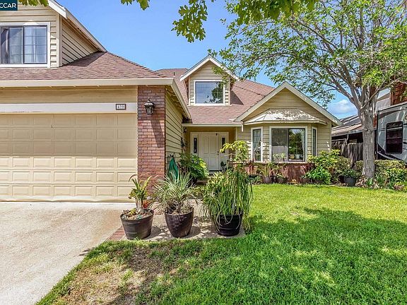 2nd image of 439 Christina Ct