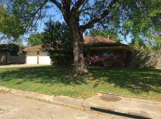 1701 Clayton Dr, Baytown, TX 77520