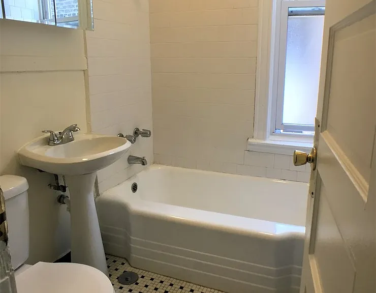 1906 W Waveland Ave #2F — Photo 10