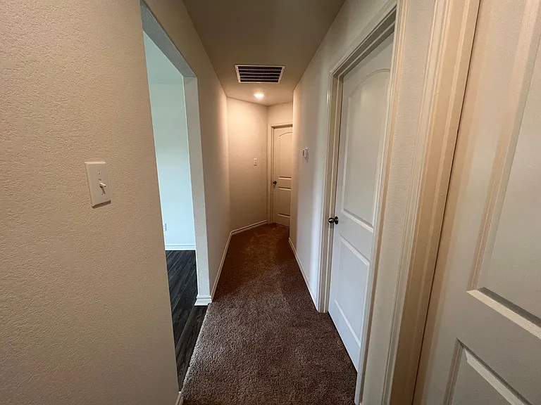 364 Crescent Park Dr — Photo 16