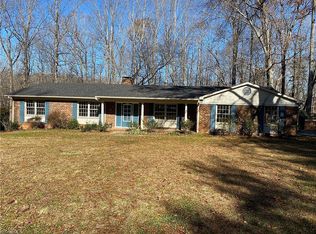 8322 Maloe Ct, Oak Ridge, NC 27310