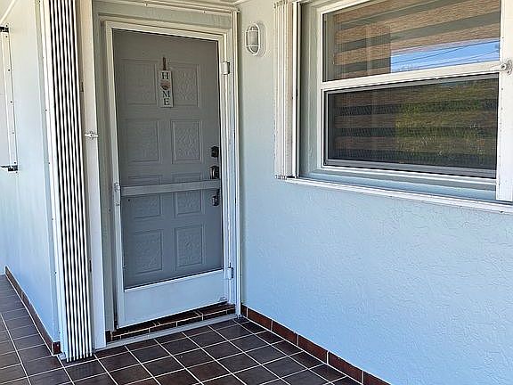 Upstairs entrance 