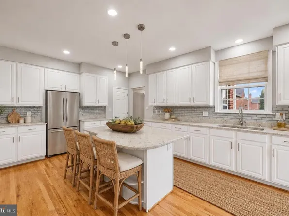 21712 Slidell Rd, Boyds, MD 20841