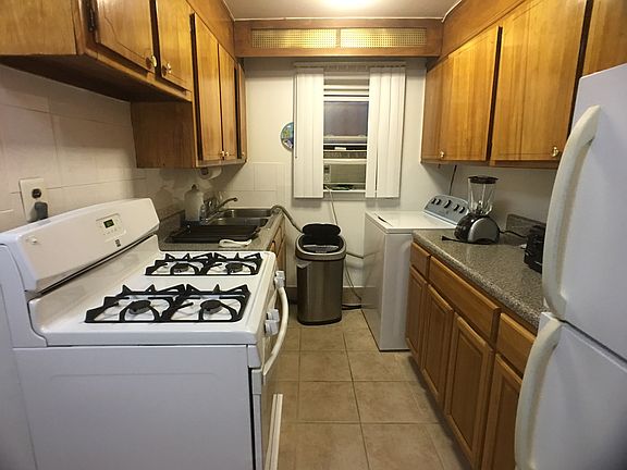 2nd image of 1450 31st Ave #1