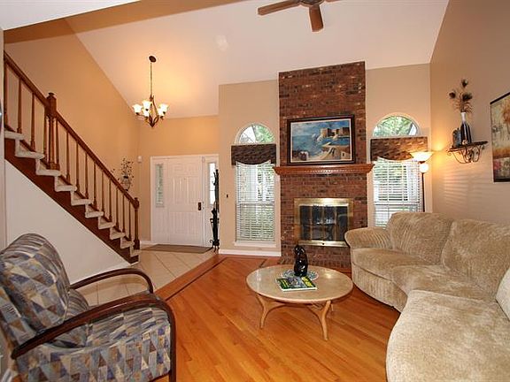 5th image of 1609 W Portsmith Ln