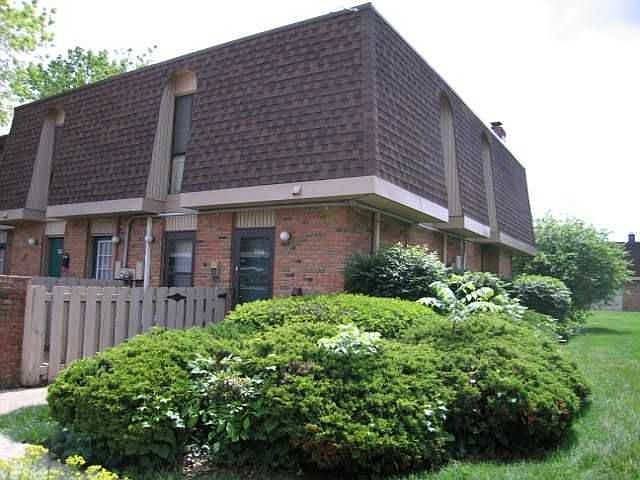 2nd image of 7464 Country Brook Dr