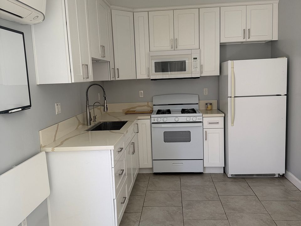 1st image of 7854 Vanscoy Ave