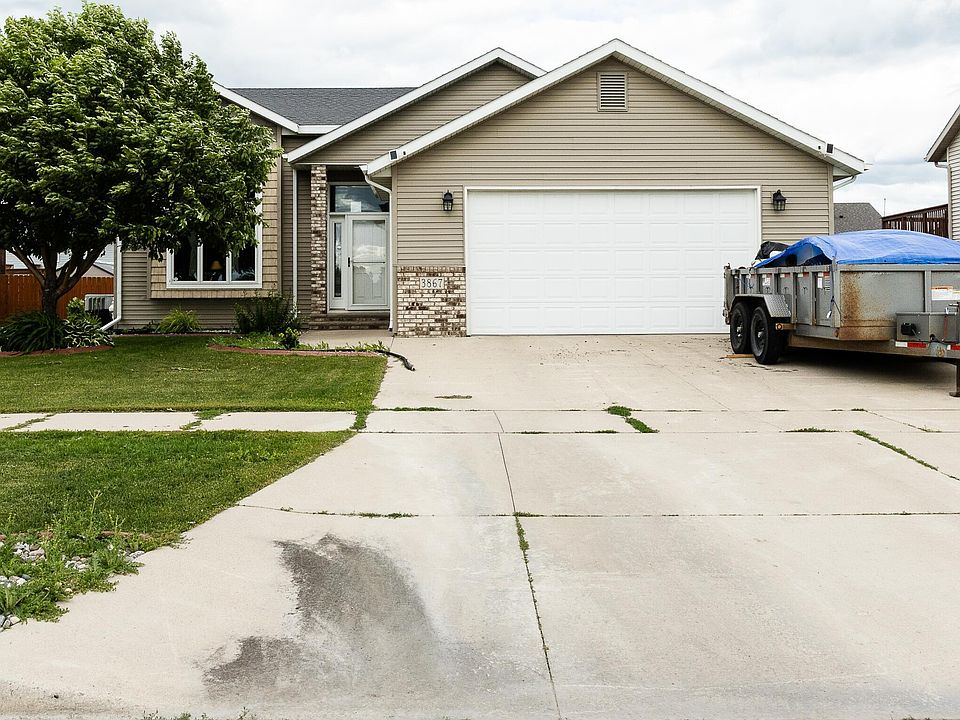1st image of 3867 S 19th St