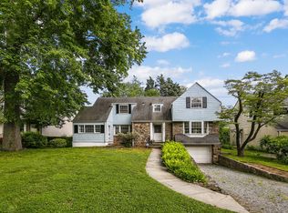 20 Colonial Ave, Larchmont, NY 10538