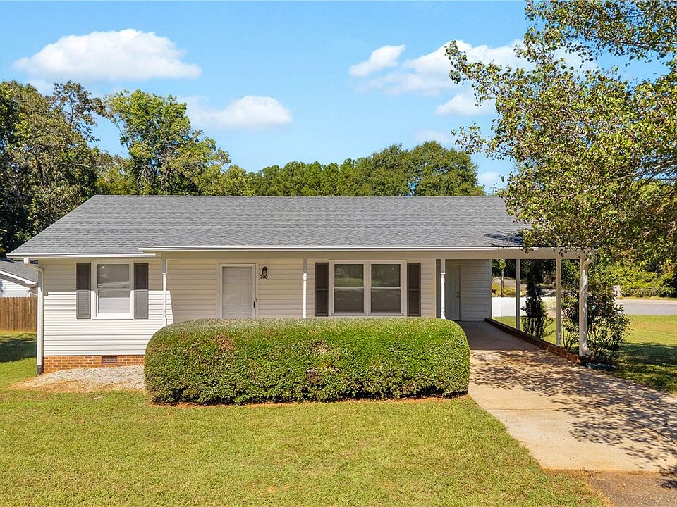 1st image of 700 River Forks Rd