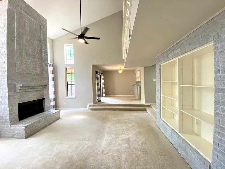 12303 Longfellow Dr — Photo 6