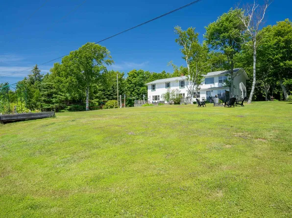46 Coastal View Ln, Canoe Cove, PE C0A 1H1
