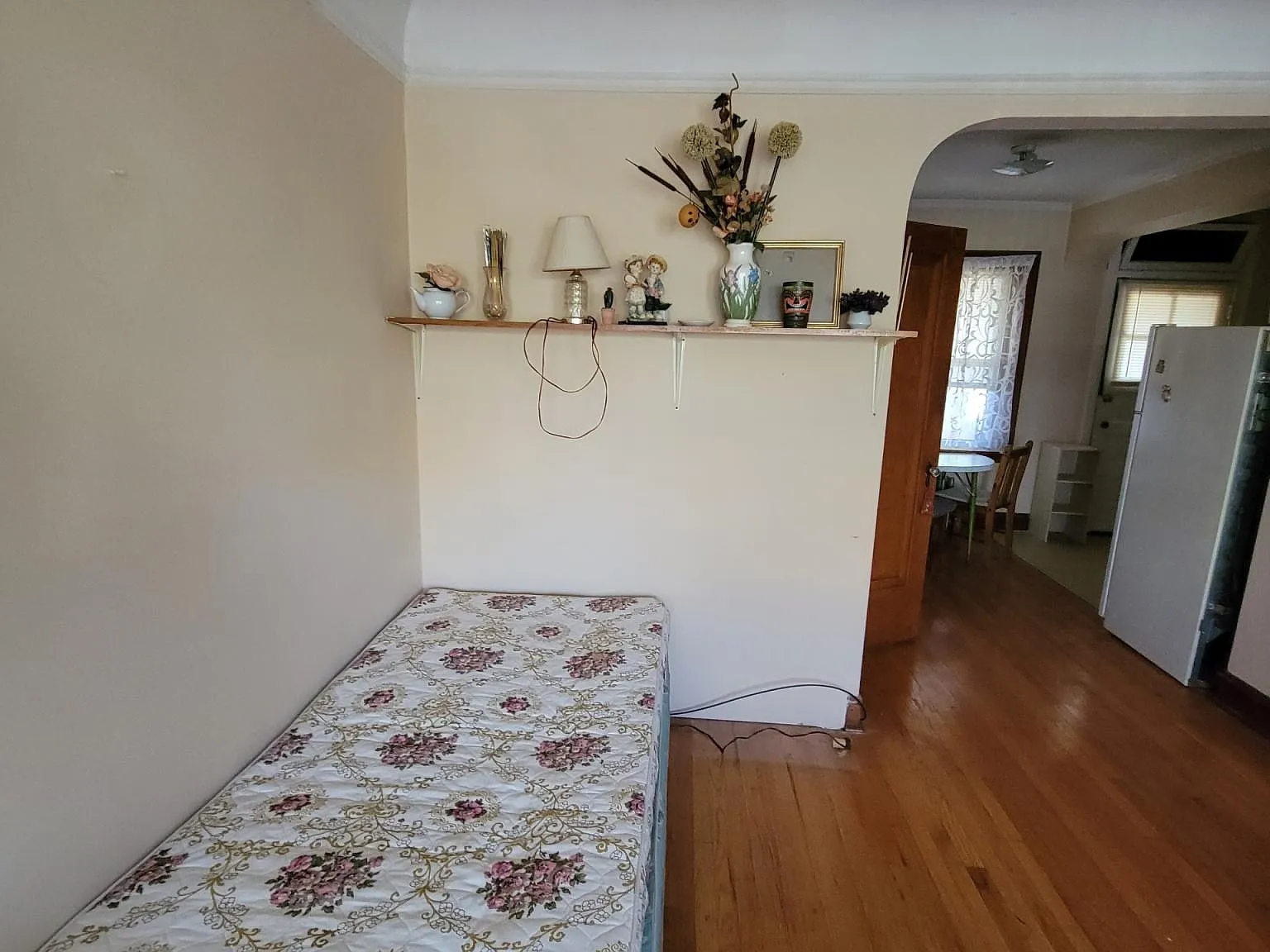 Studio, $1,025 — Photo 4