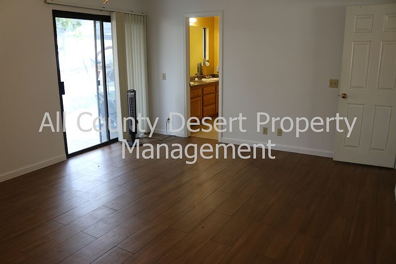 1st image of 79041 Cliff St