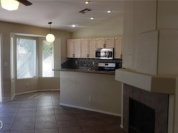 3rd image of 846 Cypress Pines Way