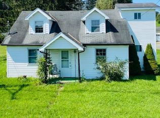526 Odd Rd, Ghent, WV 25843