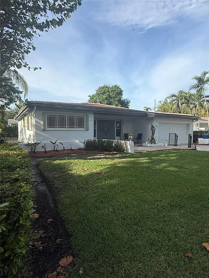 3 bed, 1935 sqft, $7,000 — Photo 2