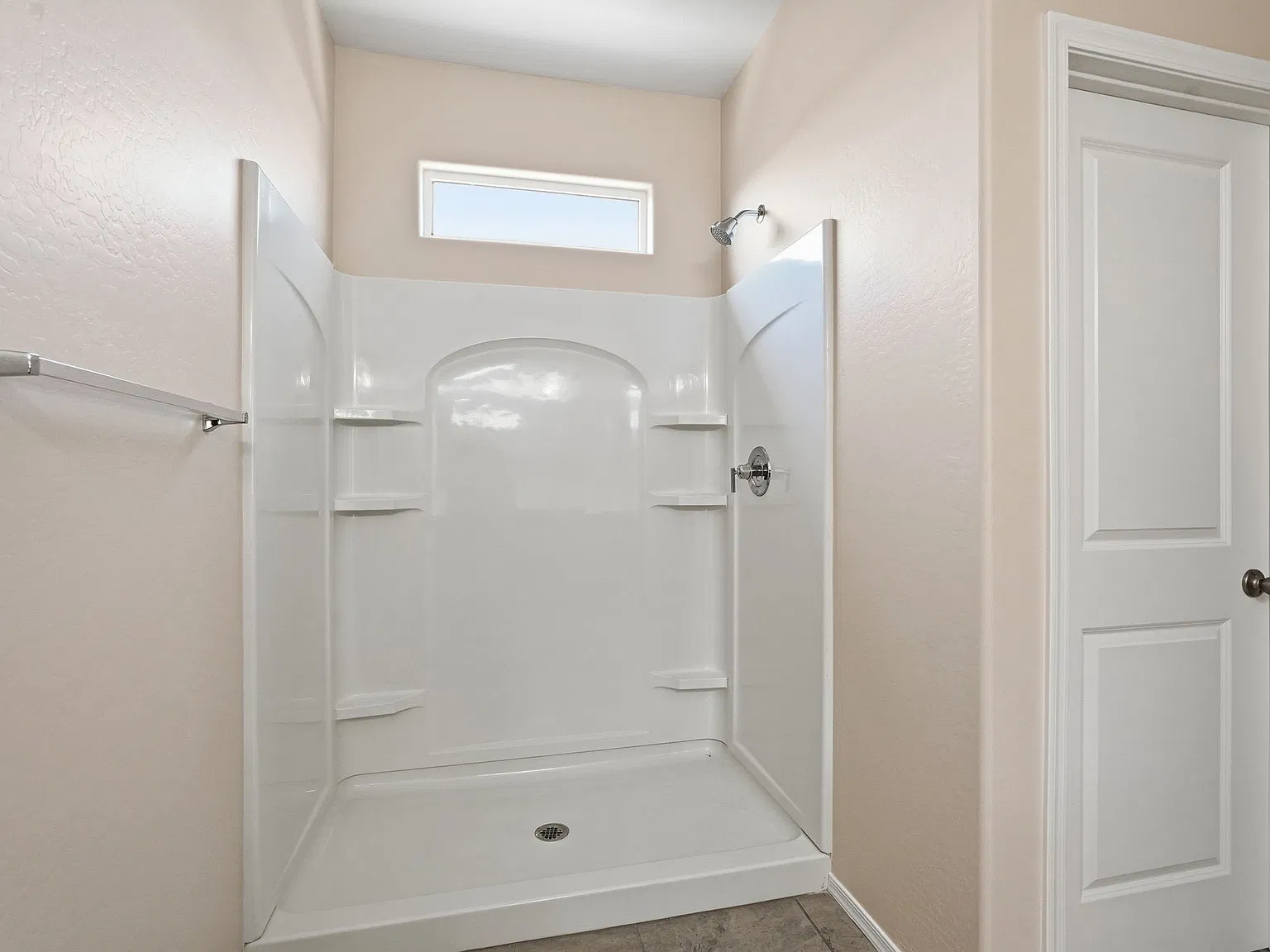 3 bed, 1786 sqft, $1,800 — Photo 3