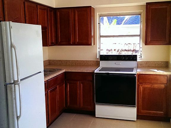 3rd image of 10313 Kentucky St