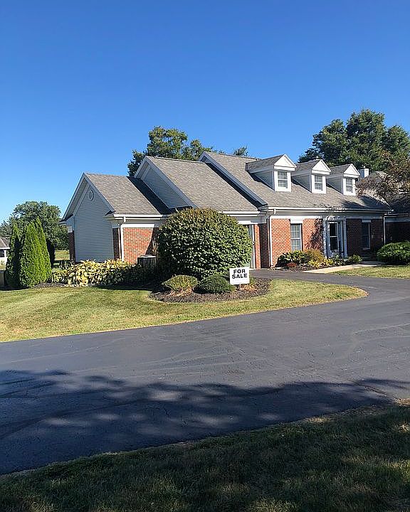 1st image of 52 Town & Country Dr
