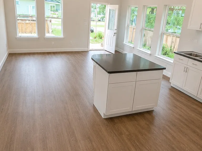 5406 Pershing St #A — Photo 3