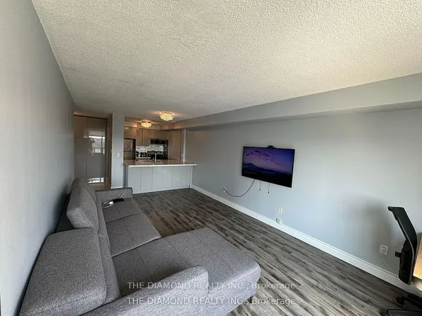 1 Hickory Tree Rd #1701, Toronto, ON M9N 3W4