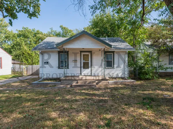 1532 S Edwards St, Wichita, KS 67213