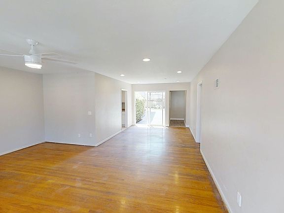 5th image of 5121-5123 E Falls View Dr