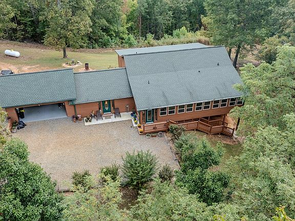14th image of 124 Graystone Dr