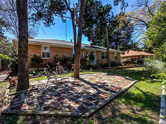2nd image of 1522 Kingswood Dr