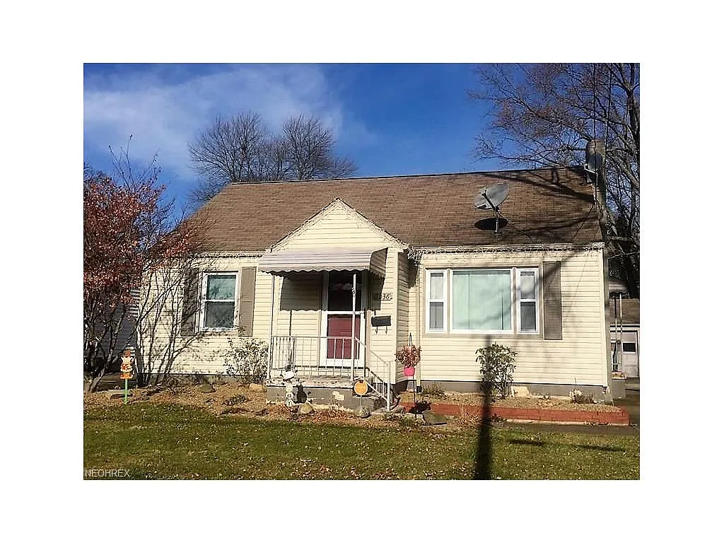 2036 Wakefield Ave photo 1