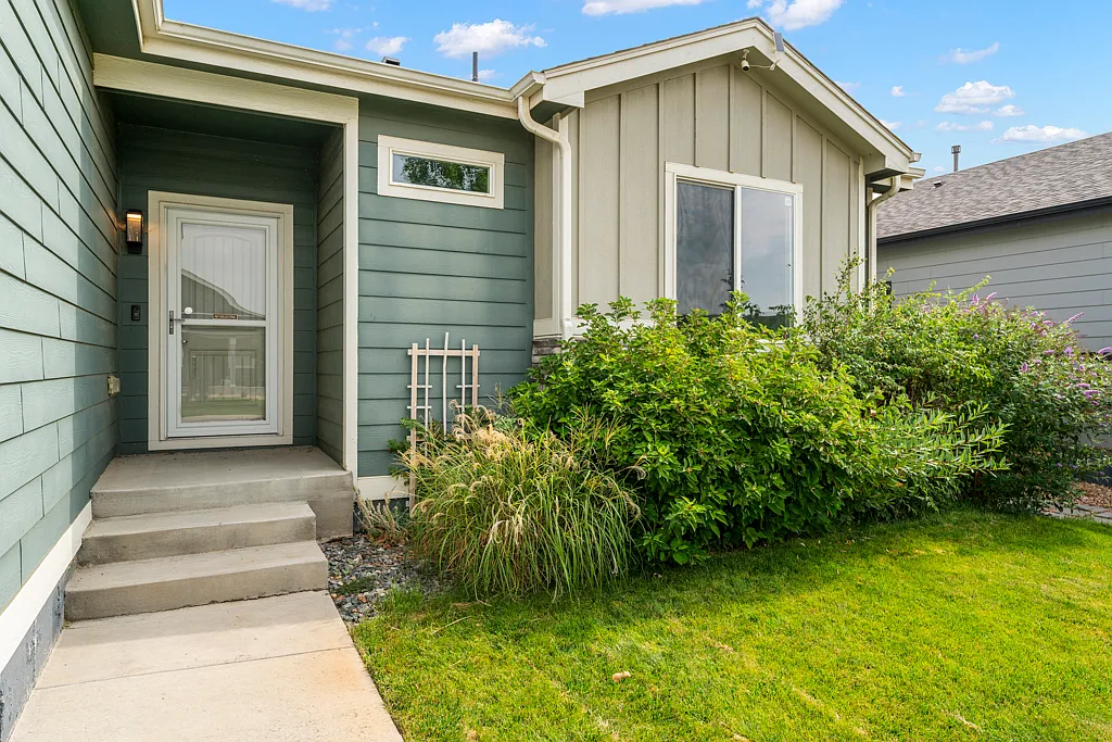 3 bed, 2952 sqft, $2,650 — Photo 3